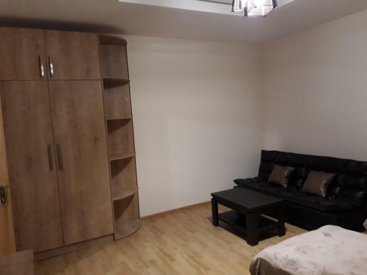2 Bedroom Apartment In Chugureti Tbilisi Eksteriør bilde