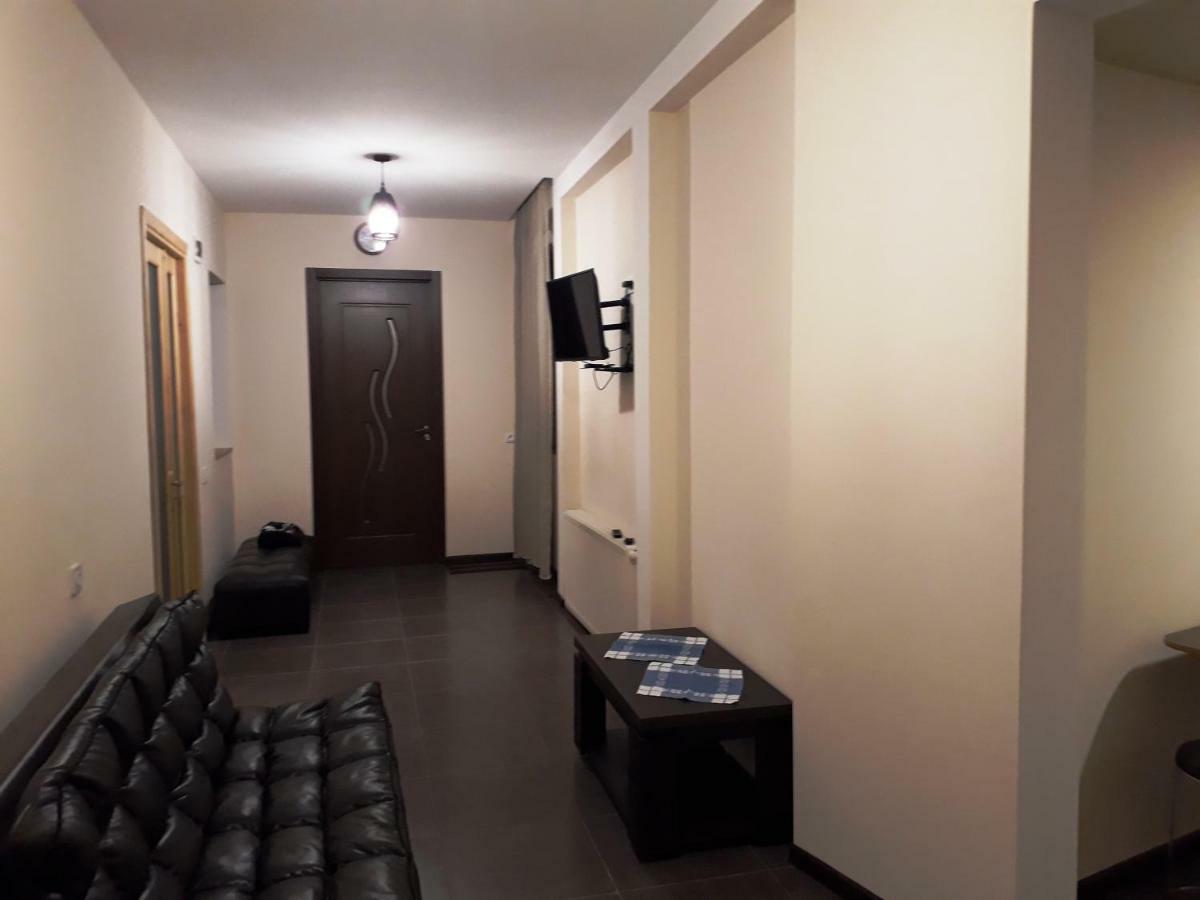 2 Bedroom Apartment In Chugureti Tbilisi Eksteriør bilde