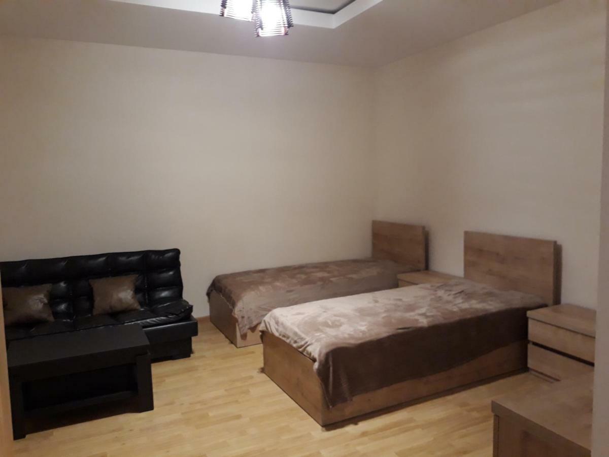 2 Bedroom Apartment In Chugureti Tbilisi Eksteriør bilde